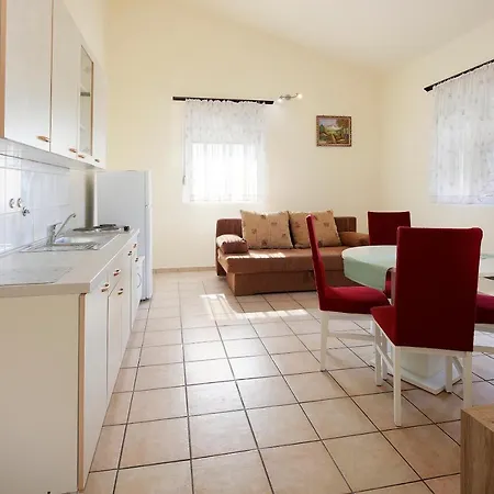 Apartments Matin Novalja Exterior photo