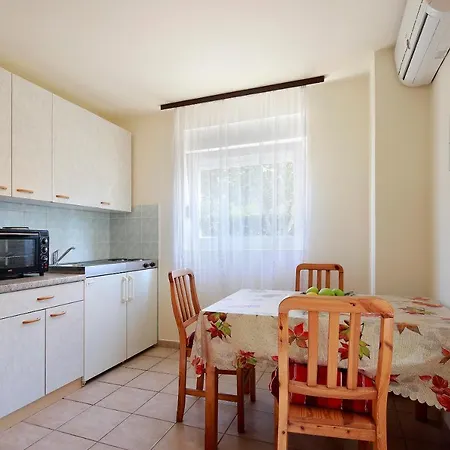 Apartments Matin Novalja Exterior photo