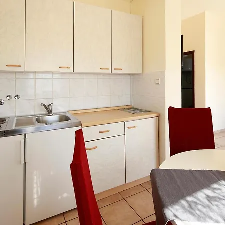 Apartments Matin Novalja Exterior photo